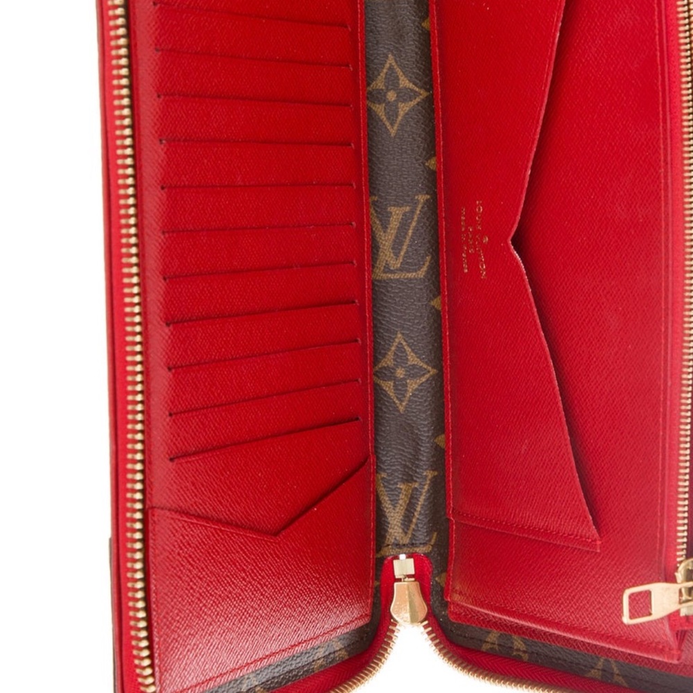 Louis Vuitton clutch - Picture 3 of 4